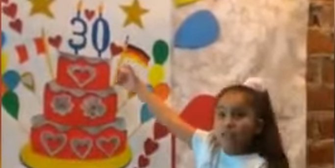 Hymne der ersten Klasse auf die Schule